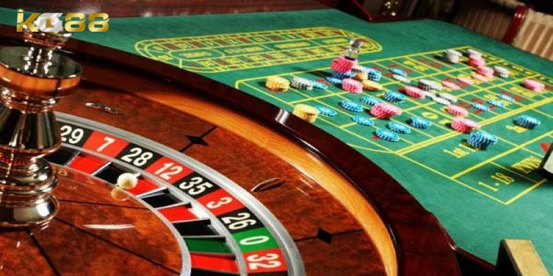 Roulette là gì được hiểu theo nghĩa tiếng Pháp là bánh xe nhỏ